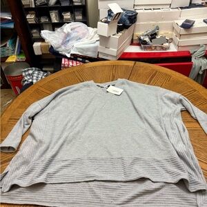 New with Tags White Birch Heather Gray Knit Top